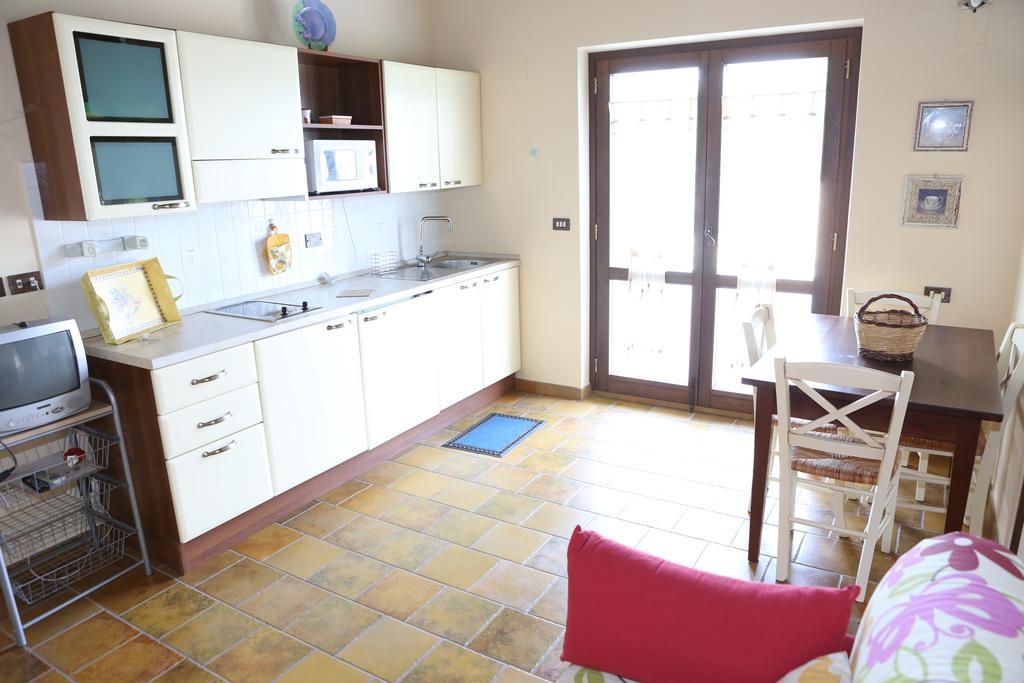La Locanda Del Picchio Country House Morro dʼOro Exterior foto